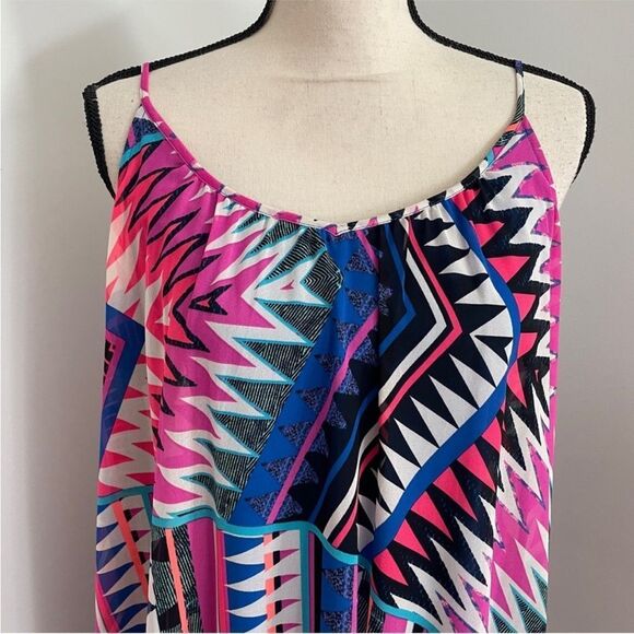 Express Sleeveless Pleated Mini Dress sz Medium Geometric Pink Blue Flowy Swing - Picture 3 of 12